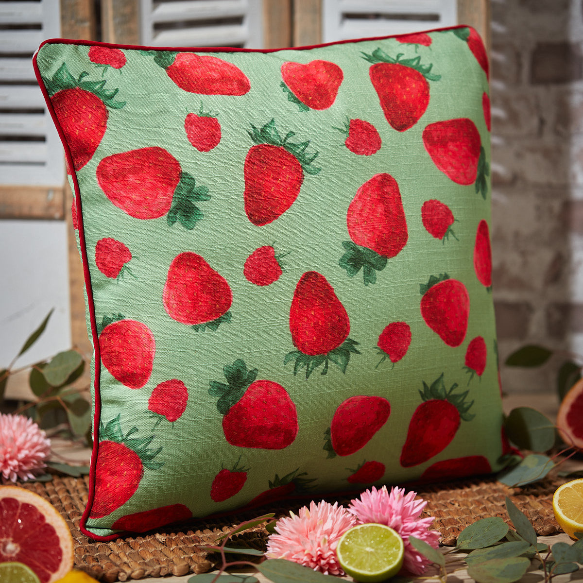 Outdoor Cushion - Strawberry