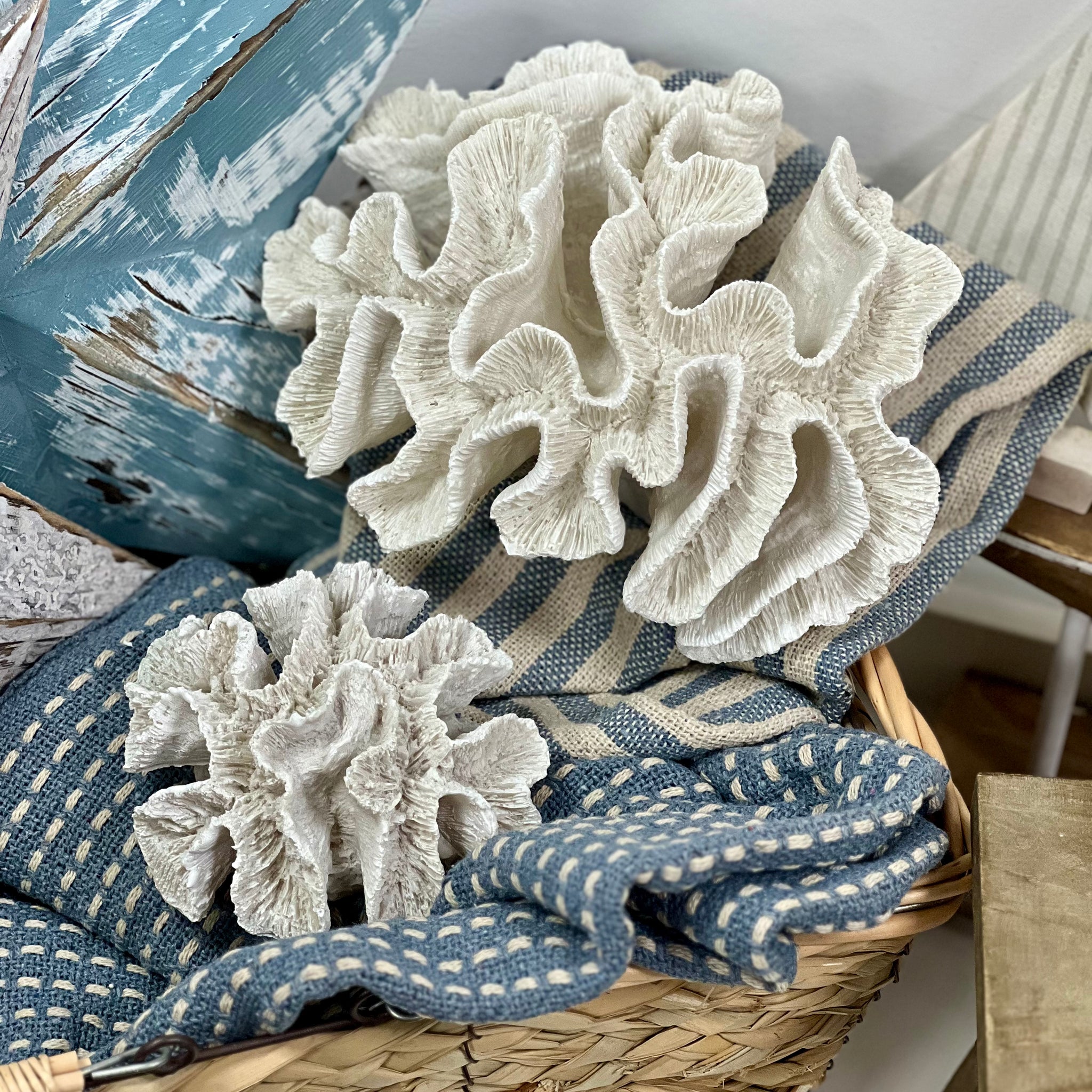 Faux Coral Frill Resin Ornament - Large