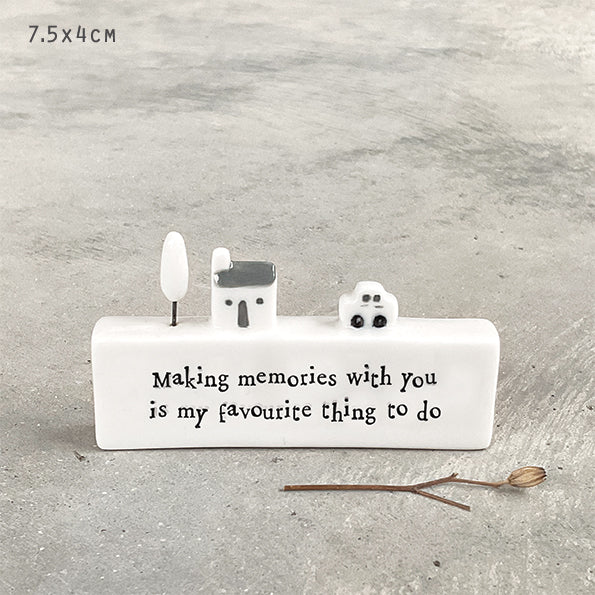 Little Porcelain Scene - Making Memories With You
