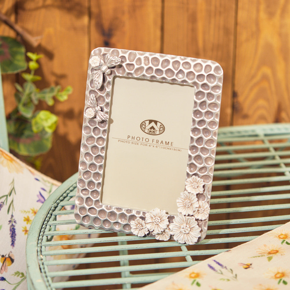 Daisy Bee Picture Frame