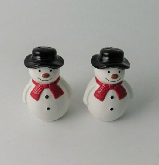Salt & Pepper Shakers - Snowmen