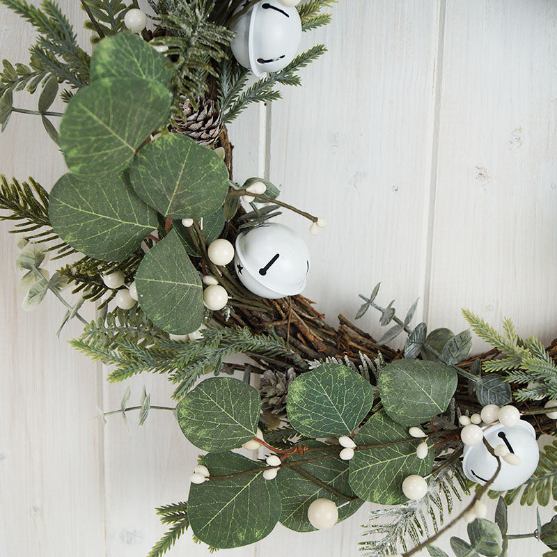 White Bell & Berry Foliage Wreath