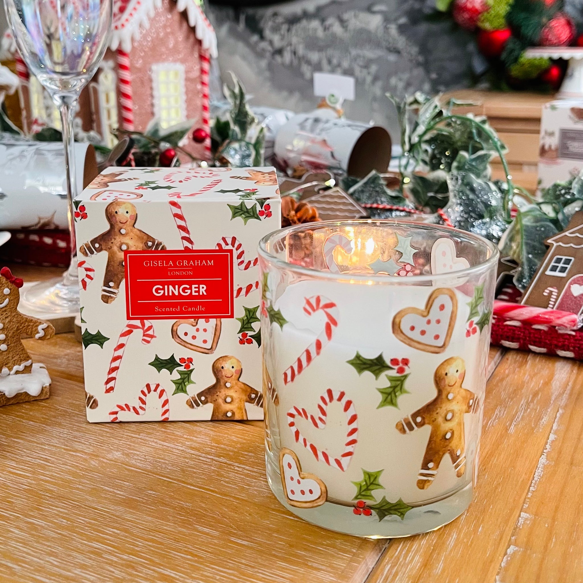 Boxed Scented Candle - Gingerbread Men